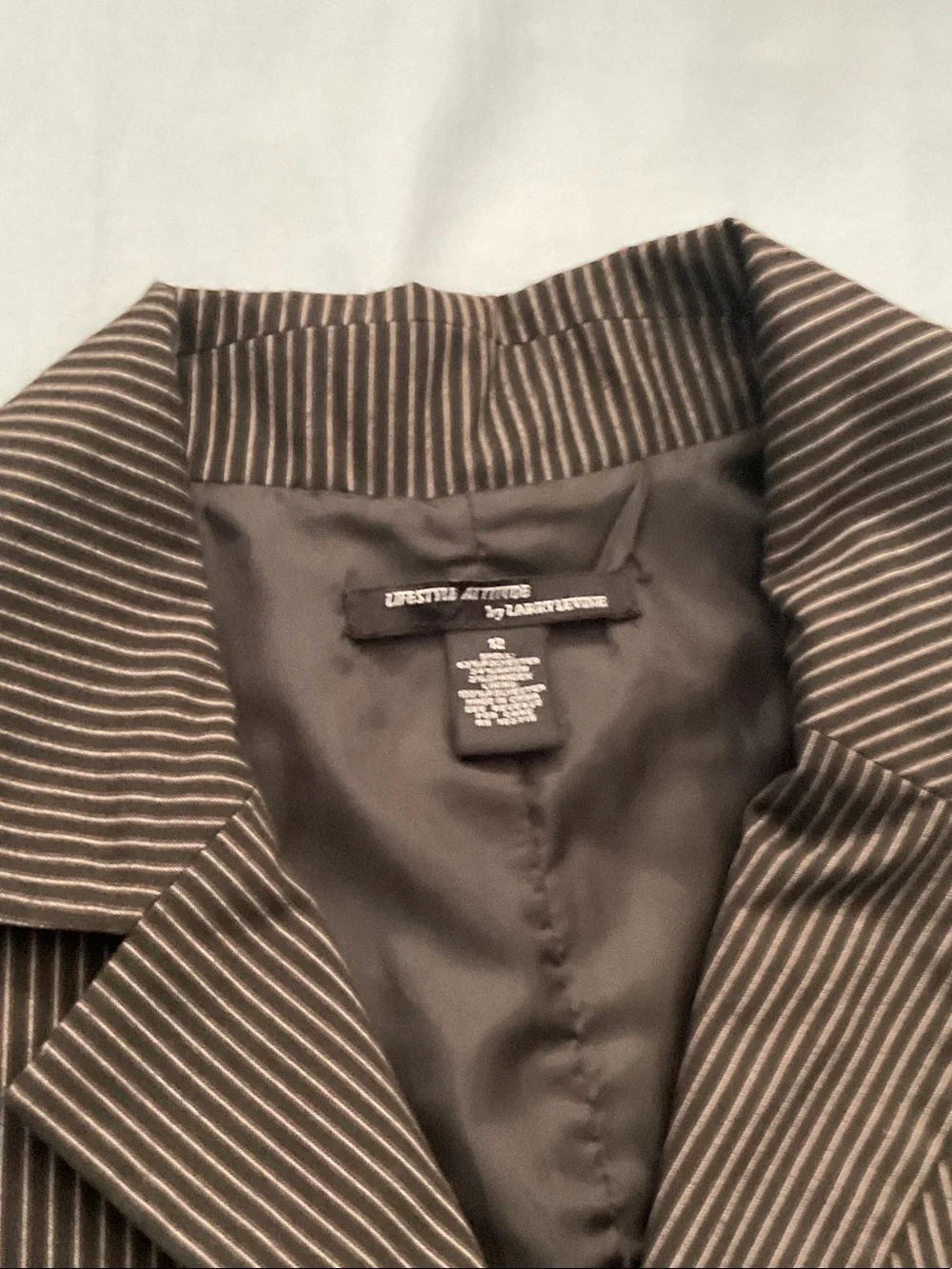 Larry Levine black pinstripe Bermuda Shorts - gray Stripe